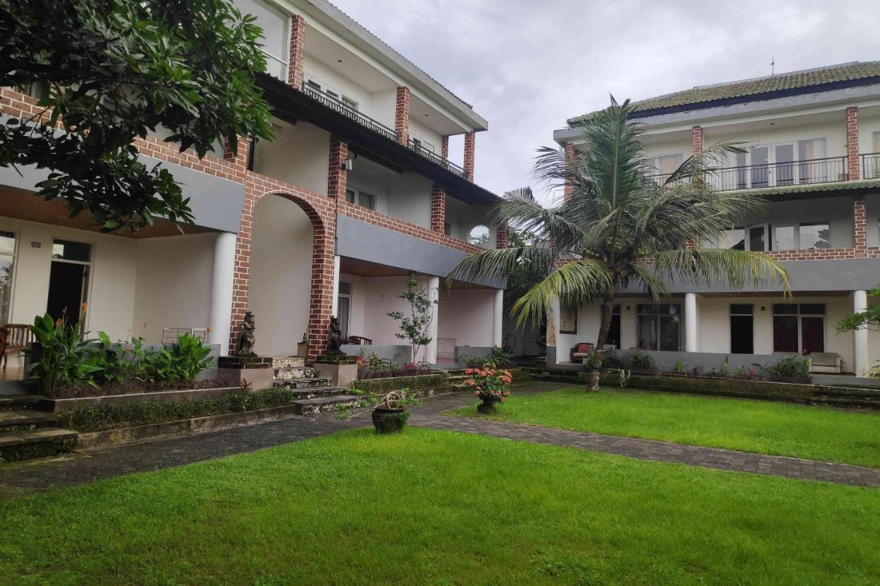 Pecatu Guesthouse أُلُواتو المظهر الخارجي الصورة